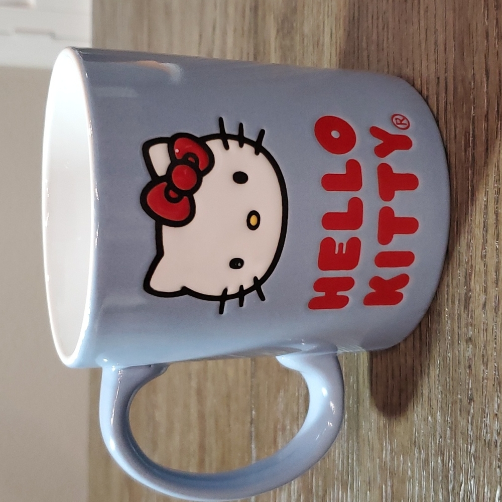 Hello Kitty Mug - Picture 3 of 8